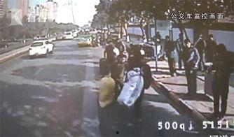 网友爆料越南事件视频大全,网友爆料揭示真相瞬间 第1张 网友爆料越南事件视频大全,网友爆料揭示真相瞬间 第1张